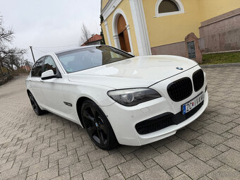 Predám BMW rad 7 740d xDrive 225kw M-Packet  / CIC / Webasto - 9