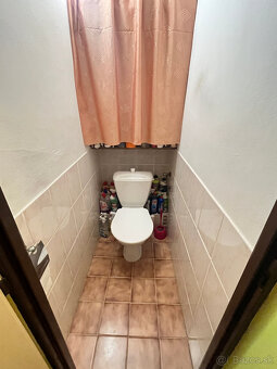 Veľkometrážny 4 izbový byt s lodžiou 99 m2 v Trenčíne - 9