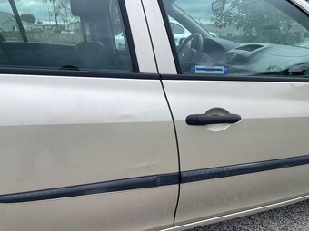 Clio III rv 2007, 1,2 16v, iba 60000km, top stav - 9
