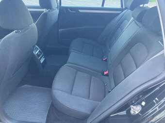 Škoda Superb Combi 2.0 TDI CR 170k Elegance - 9