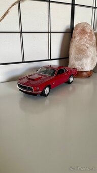 Modely 1:24 - 9