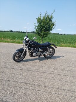 KAWASAKI ZEPHYR 550 - 9