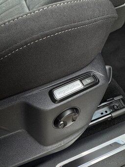 Volkswagen Tiguan Allspace 2.0 TDI R-line 4Motion DSG - 9