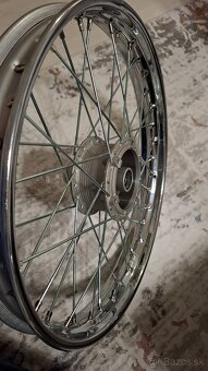 BABETTA,STADION kolesa s bielym lemom 19 palcové - 9