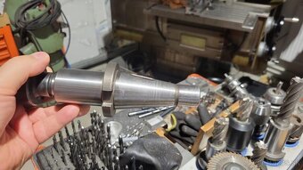 Nástrojářská frézka TOS FNGJ 20 (8778) - 9