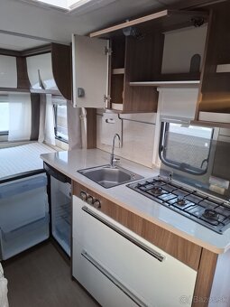 Burstner Averso 435 + stan - 9