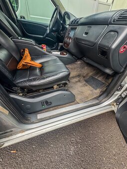 Mercedes Benz ML 270 CDI - 9