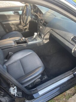 Mercedes c320 4matic - 9