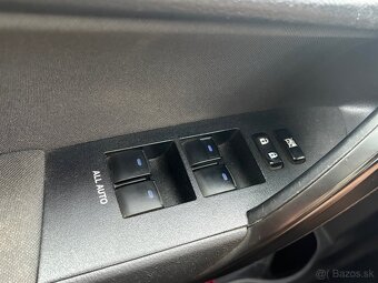 Toyota Corolla - 9