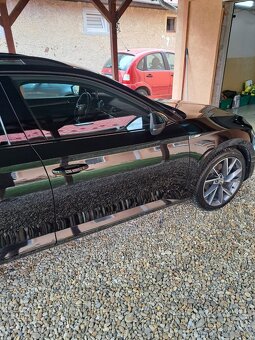 Škoda superb combi sportline 2.0tdi 110kw - 9