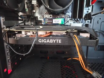 Predám PC, GTX 1660 SUPER + Ryzen 5 2400G - 9