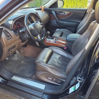 Infinity Nissan FX50S benzín+LPG - 9