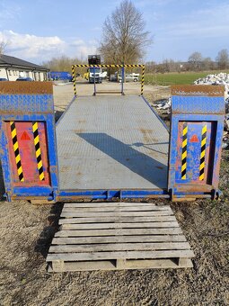 Kontajnerovy nosič, vyklapac - 9