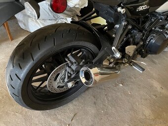 Kawasaki Z900RS - 9