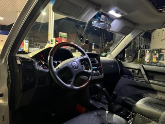 Predám Mitsubushi Pajero 3.2 DID - 9