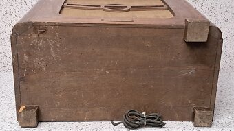 30 ROKY - REPRODUKTOR / Dr. NESPER CABINETT - 9