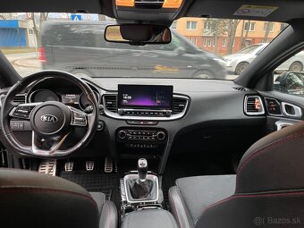 KIA Pro_cee’d Hatchback 150kw Manuál - 9
