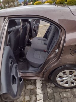 Predám Kia Rio - 9