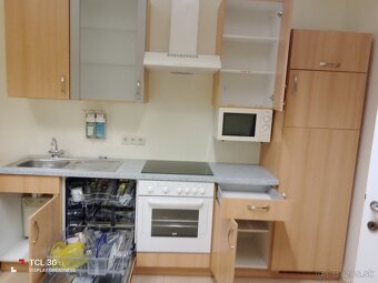 Kompletná kuchyňa so spotrebičmi - 9