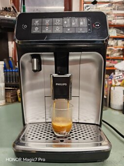 Espresso kavovar Philips LatteGo 3200 - 9