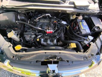 Dodge Grand Caravan 3.8 LPG r.2008 - 9