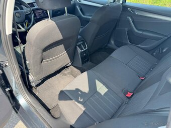 Škoda Octavia Combi 2.0 TDI Style DSG 4x4 - 9