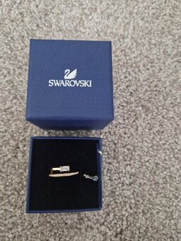 Swarovski - 9