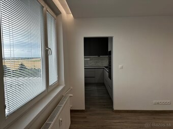 Bývanie s výhľadom - 3-izbový byt s loggiou v Trnave - 9