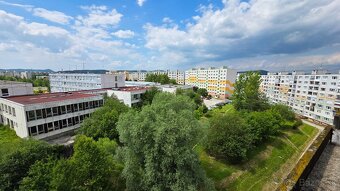 Zachovalý 3 izbový byt na Rozkvete na predaj - 9