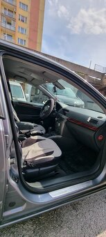 Opel astra H - 9