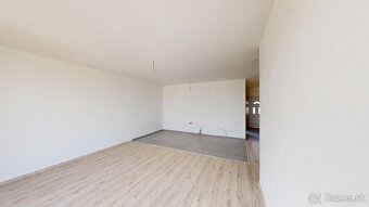 ŠIKOVNÝ 4 IZBOVÝ RODINNÝ DOM V ŠTANDARDE,2xPARKOVACIE MIESTO - 9