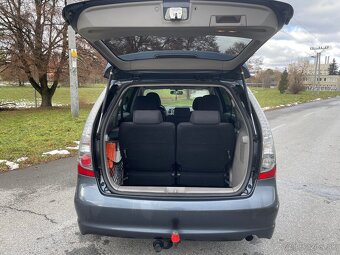 Mitsubishi Grandis 7-miestne - 9