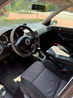 VW Golf IV - 9