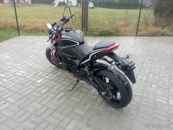 Suzuki gsx-s 1000 - 9