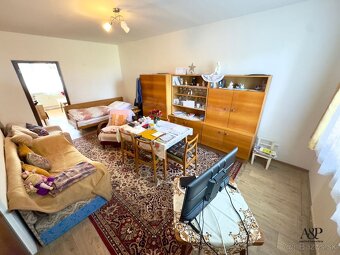 NA PREDAJ 2 IZB. BYT S LOGGIOU, 64M2, SOTINSKÁ UL., SENICA - 9