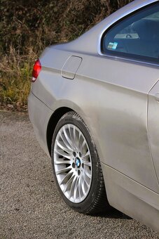 BMW 320i Coupé E92 - 9