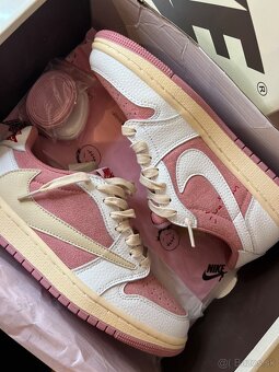 Travis Scott Air Jordan 1 Low Shy Pink,, - 9