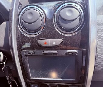 Dacia Duster 1,5dci SK ŠPZ, havarované - 9