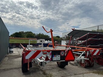 Príves za traktor na balíky sena slamy lucerky - 9