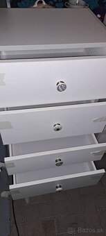 Komoda a Skrinky - 9