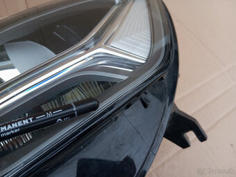 Predám predné ľavé svetlo Audi A6 C7 Facelift 🔥 - 9