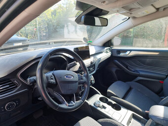 Ford Focus Kombi 1.5 TDCi EcoBlue Titanium A/T 8 - 9