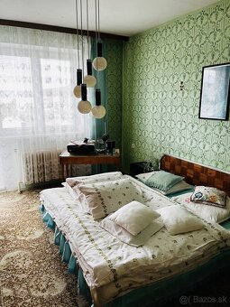 Predám 3 podlažný rodinný dom PO, Slnečná ulica - 9
