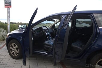 Volvo XC60 D4 AWD Ocean Race Geartronic - 9
