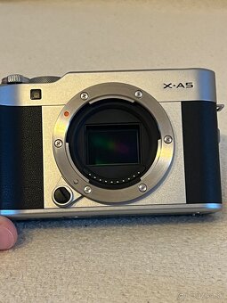 Fujifilm X-A5 – telo, plne funkčné, 2x nová batéria, púzdro, - 9