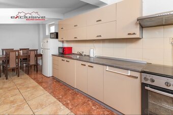 RODINNÝ DOM – KOMJATICE, OKR. NOVÉ ZÁMKY – 732M2 POZEMOK - 9