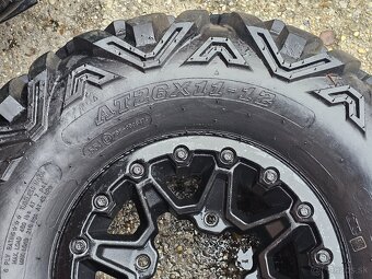 kolesá Can Am tvorkolka - 9