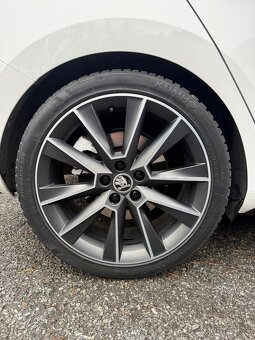 Škoda Fabia R5 edition 1.4TSI - 9