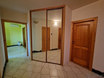 4 izbový byt s balkónom Rožňava - 9