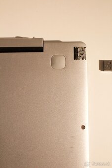 Predám Tablet/Notebook Lenovo - 9